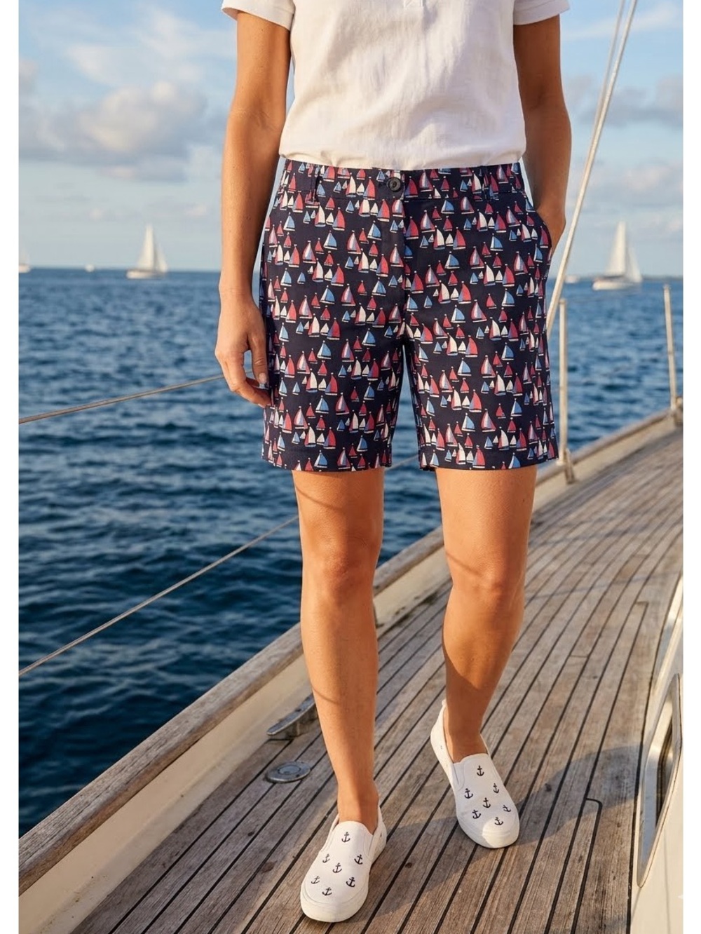 NWT Talbots 7” Inseam Sailboat Print Weekend Shorts Size 12 New England Preppy